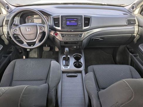 Used 2019 Honda Ridgeline RT image 16