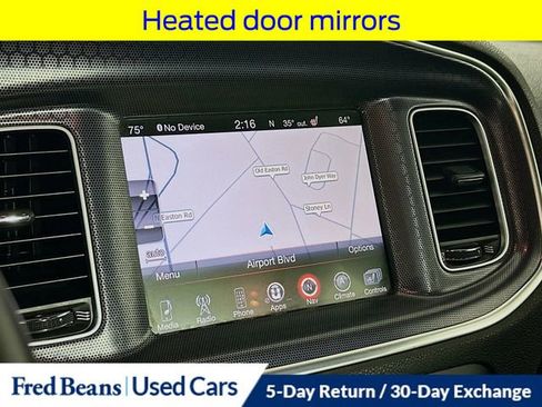 Used 2016 Dodge Charger SXT image 16