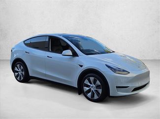 Used 2021 Tesla Model Y Long Range video 3