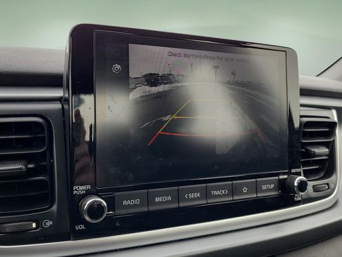 Used 2023 Kia Rio LX image 20