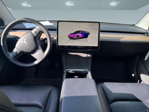 Used 2023 Tesla Model 3 Standard Range RWD image 8