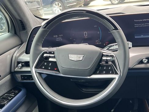 New 2026 Cadillac Vistiq Premium Luxury image 12