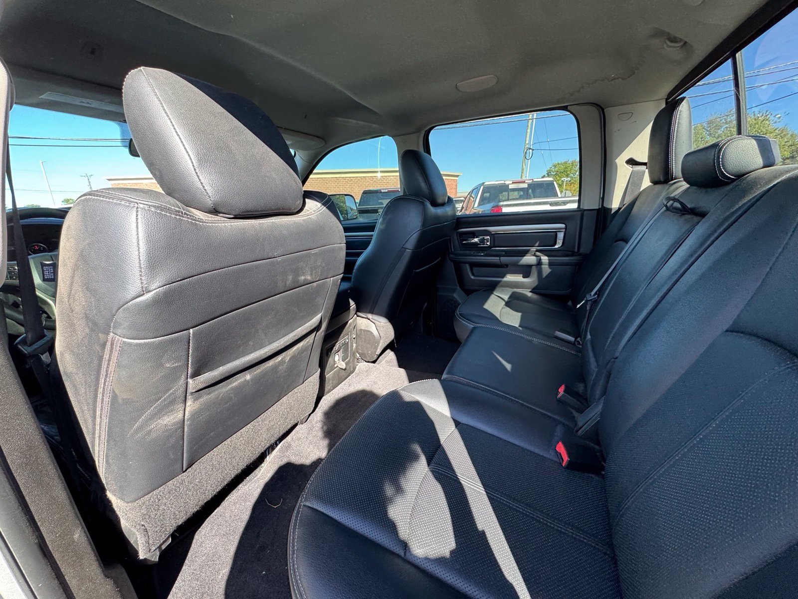 Used 2018 RAM 2500 Laramie w/ Sport Appearance Group AWD/4WD image 26