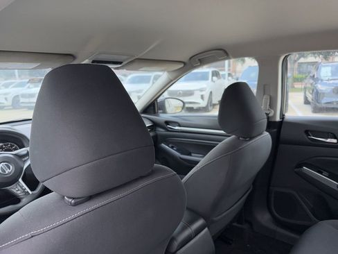 Used 2021 Nissan Altima 2.5 SV FWD image 7