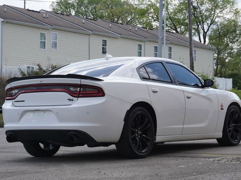 Used 2018 Dodge Charger R/T w/ Blacktop Package image 5