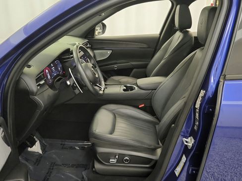 Used 2023 Maserati Grecale Modena AWD/4WD image 18