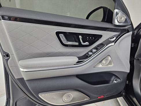Certified 2024 Mercedes-Benz S 500 4MATIC image 11