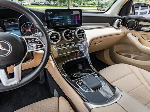Used 2022 Mercedes-Benz GLC 300 image 26