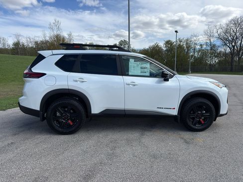 New 2026 Nissan Rogue SV AWD/4WD image 4