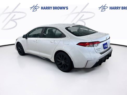 Used 2023 Toyota Corolla SE w/ Carpet Mat Package (TMS) FWD image 2