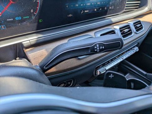 Used 2020 Mercedes-Benz GLS 450 4MATIC image 12