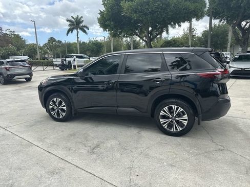 Used 2023 Nissan Rogue SV FWD image 36
