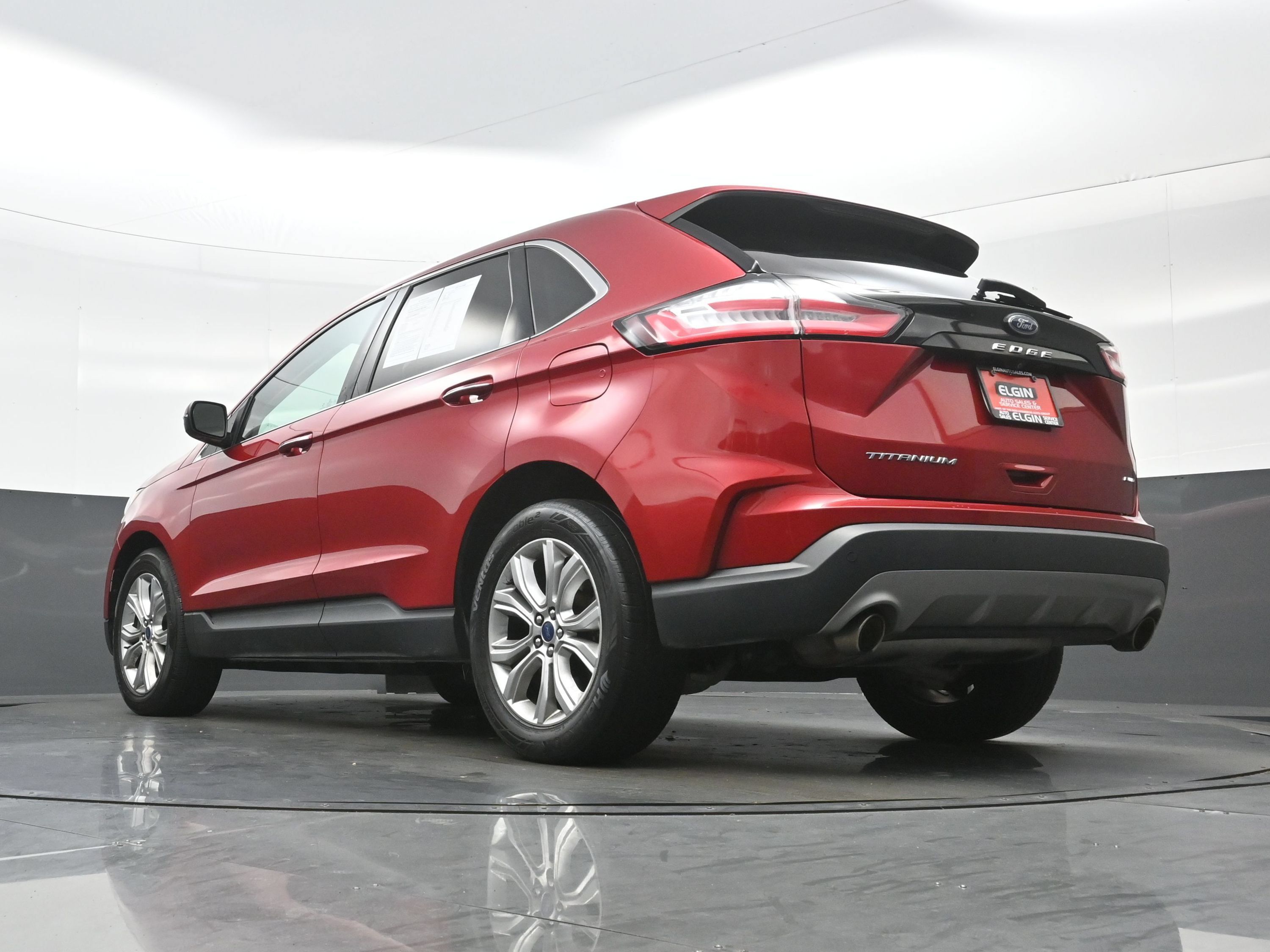 Used 2022 Ford Edge Titanium AWD/4WD image 31