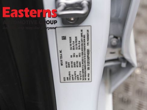 Used 2023 Tesla Model 3 Standard Range image 33