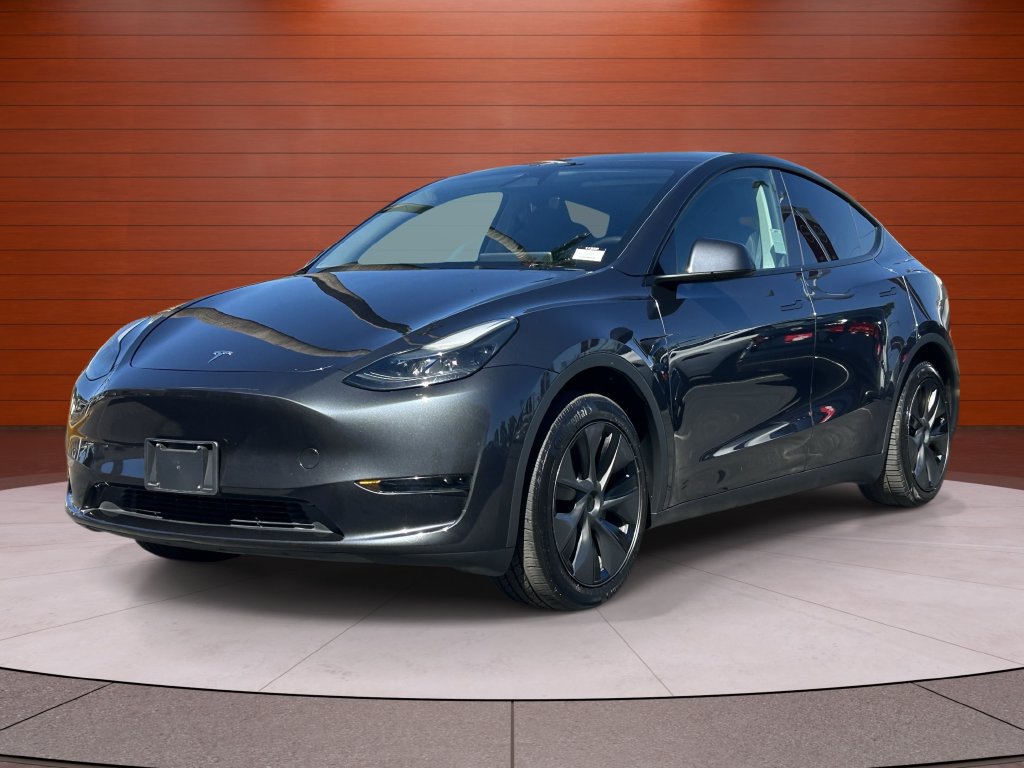 Used 2025 Tesla Model Y Long Range RWD image 33