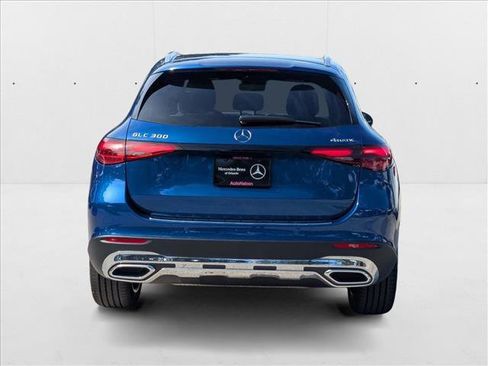 Certified 2026 Mercedes-Benz GLC 300 4MATIC image 8