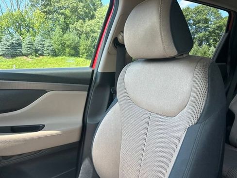 Used 2019 Hyundai Santa Fe SE AWD/4WD image 35