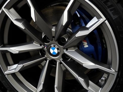 Used 2021 BMW Z4 M40i w/ Executive Package image 11