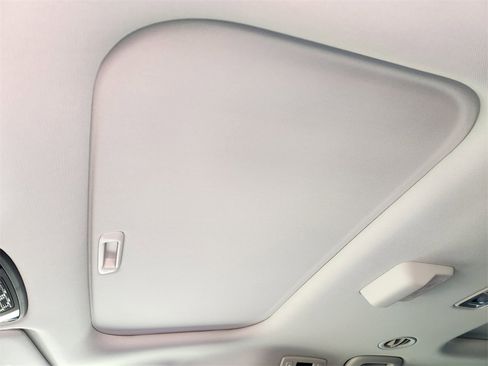 New 2026 Kia Carnival SX w/ SX Dark Edition Package image 18