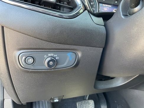 Used 2022 Chevrolet Equinox RS image 24