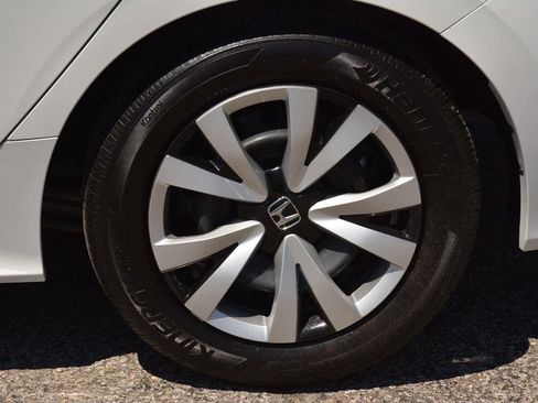 Used 2026 Honda Civic LX image 31