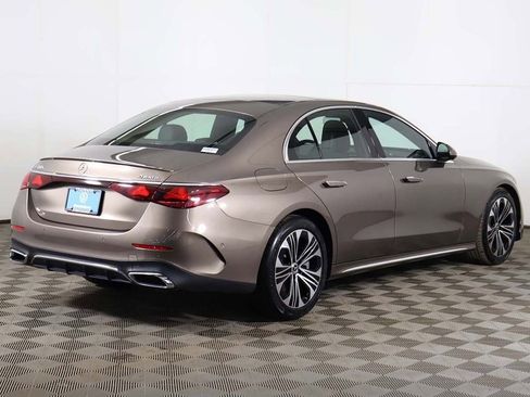 Used 2025 Mercedes-Benz E 450 4MATIC Sedan w/ Multicontour Seating Package image 13