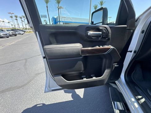 Used 2022 GMC Sierra 2500 SLT w/ SLT Premium Package AWD/4WD image 23