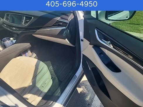 Used 2023 Buick Enclave Premium w/ Experience Buick Package image 4