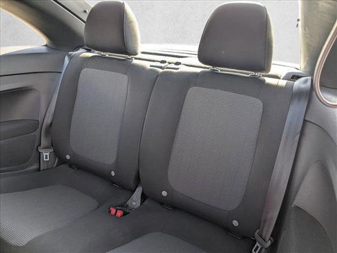 Used 2016 Volkswagen Beetle 1.8T S image 16