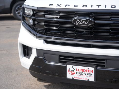 New 2026 Ford Expedition Platinum AWD/4WD image 11