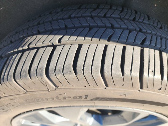 Used 2019 Chevrolet Traverse RS FWD image 26