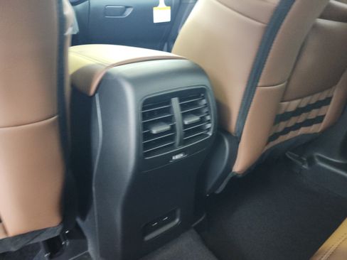 New 2026 Ford Bronco Sport Outer Banks w/ Outer Banks Tech Package+ AWD/4WD image 17