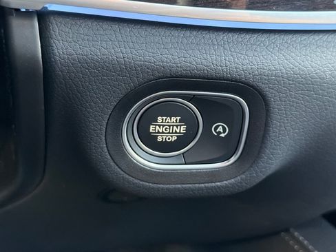 New 2026 Mercedes-Benz GLS 450 4MATIC image 23