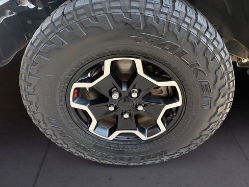 Used 2022 Jeep Gladiator Rubicon w/ Trailer Tow Package AWD/4WD image 14