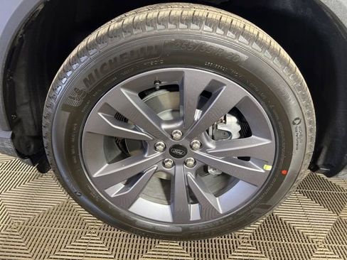 New 2026 Ford Explorer Active image 8