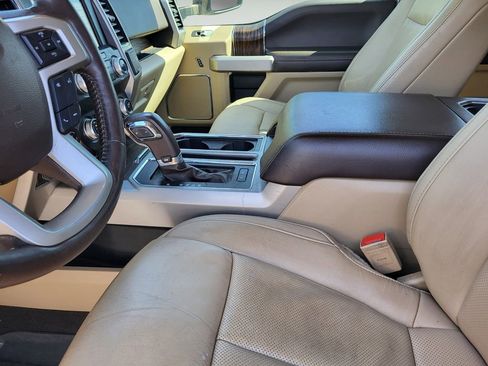 Used 2019 Ford F150 Lariat w/ Equipment Group 502A Luxury AWD/4WD image 21