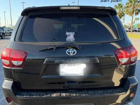 Used 2018 Toyota Sequoia TRD Sport AWD/4WD image 3