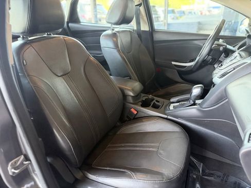 Used 2013 Ford Focus SE FWD image 19