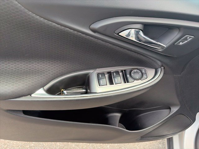 Used 2019 Chevrolet Malibu LT FWD image 17