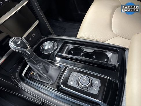 Used 2024 INFINITI QX80 Premium Select w/ All-Season Package image 24