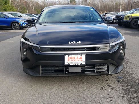 New 2025 Kia K4 LXS image 3