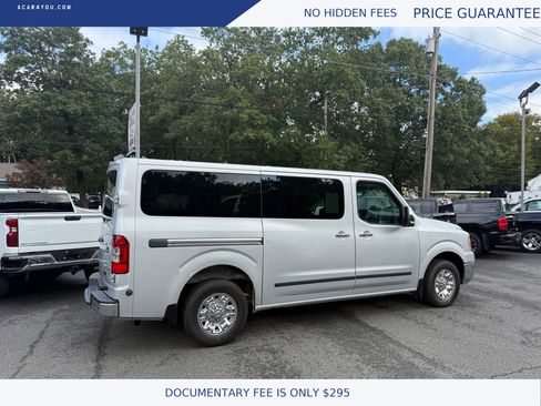 Used 2012 Nissan NV 3500 SL w/ Technology Pkg image 4