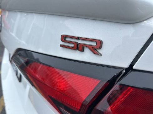 Used 2024 Nissan Versa SR image 13