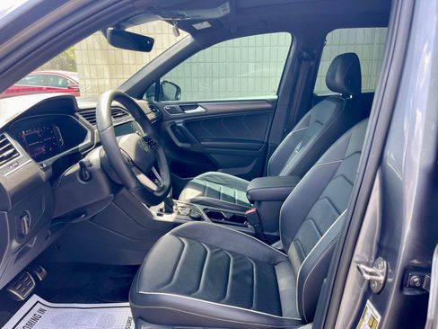 Used 2024 Volkswagen Tiguan SEL R-Line AWD/4WD image 10