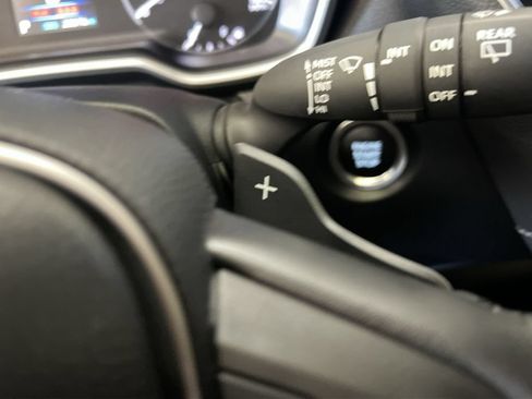 Used 2025 Toyota Corolla SE FWD image 34