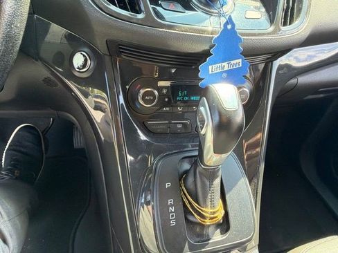 Used 2014 Ford Escape Titanium w/ Equipment Group 401A AWD/4WD image 15