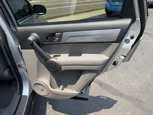 Used 2010 Honda CR-V LX image 17