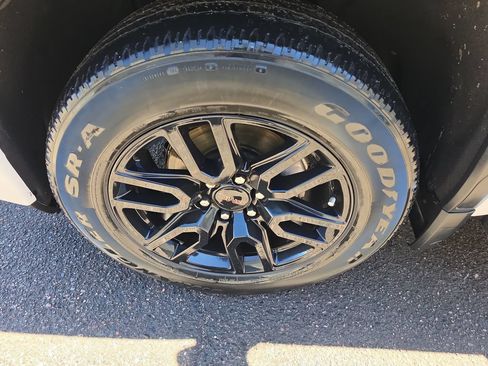 Used 2020 GMC Sierra 1500 Elevation w/ Elevation Value Package AWD/4WD image 34