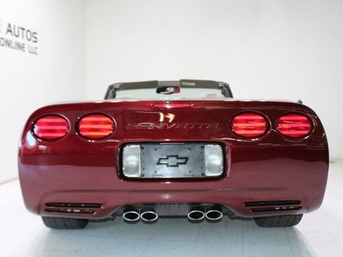 Used 2003 Chevrolet Corvette 50th Anniversary Edition w/ Preferred Equipment Group1 image 4
