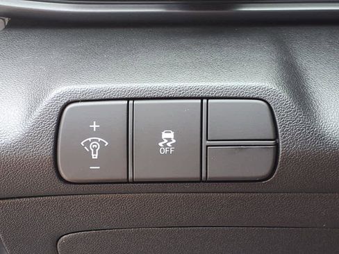 New 2025 Hyundai Elantra Sport image 13